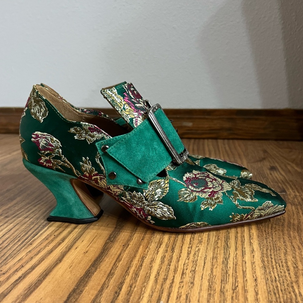 Fluevog SuperFine "Bishop" square toe buckled loafer, Green, size 6.5